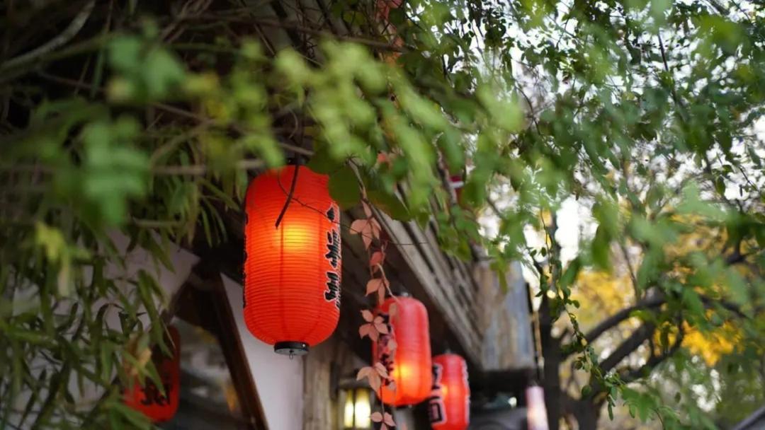 The East Hotel-Very Close To The Drum Tower,The Lama Temple,Houhai Bar Street,And The Forbidden City,There Are Many Old Beijing Traditional Hutongs Around The Hotel ,Experience The Culture Of Old Beijing Hutongs,Near Exit A Of Shichahai On Metro Line Eksteriør billede