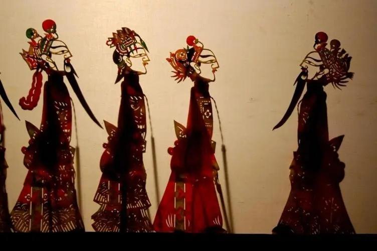 The East Hotel-Very Close To The Drum Tower,The Lama Temple,Houhai Bar Street,And The Forbidden City,There Are Many Old Beijing Traditional Hutongs Around The Hotel ,Experience The Culture Of Old Beijing Hutongs,Near Exit A Of Shichahai On Metro Line Eksteriør billede