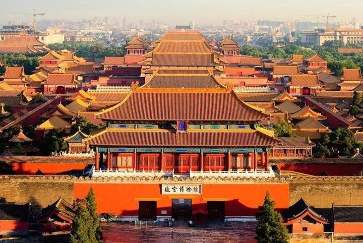 The East Hotel-Very Close To The Drum Tower,The Lama Temple,Houhai Bar Street,And The Forbidden City,There Are Many Old Beijing Traditional Hutongs Around The Hotel ,Experience The Culture Of Old Beijing Hutongs,Near Exit A Of Shichahai On Metro Line Eksteriør billede